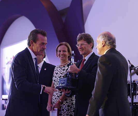 Diez millones de mexicanos viven del turismo: De la Madrid
