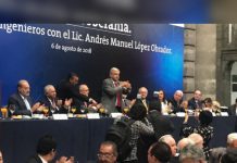 Slim y organismos de ingenieros reciben a López Obrador