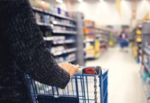 Ventas minoristas en Brasil suben a un máximo en agosto