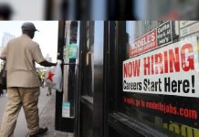 Ofertas de empleo en EU aumentan inesperadamente en abril