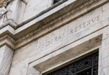 La Fed mantiene sus tasas de interés en decisión dividida