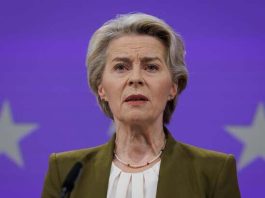 Von der Leyen anuncia que planean restricciones al uso de redes sociales por parte de menores en toda la UE
