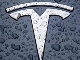 Tesla obtiene aprobación de Dinamarca para conducción autónoma